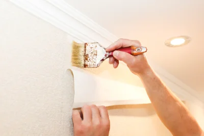 Pose de papier peint à Chambles — revêtements muraux et toiles de verre